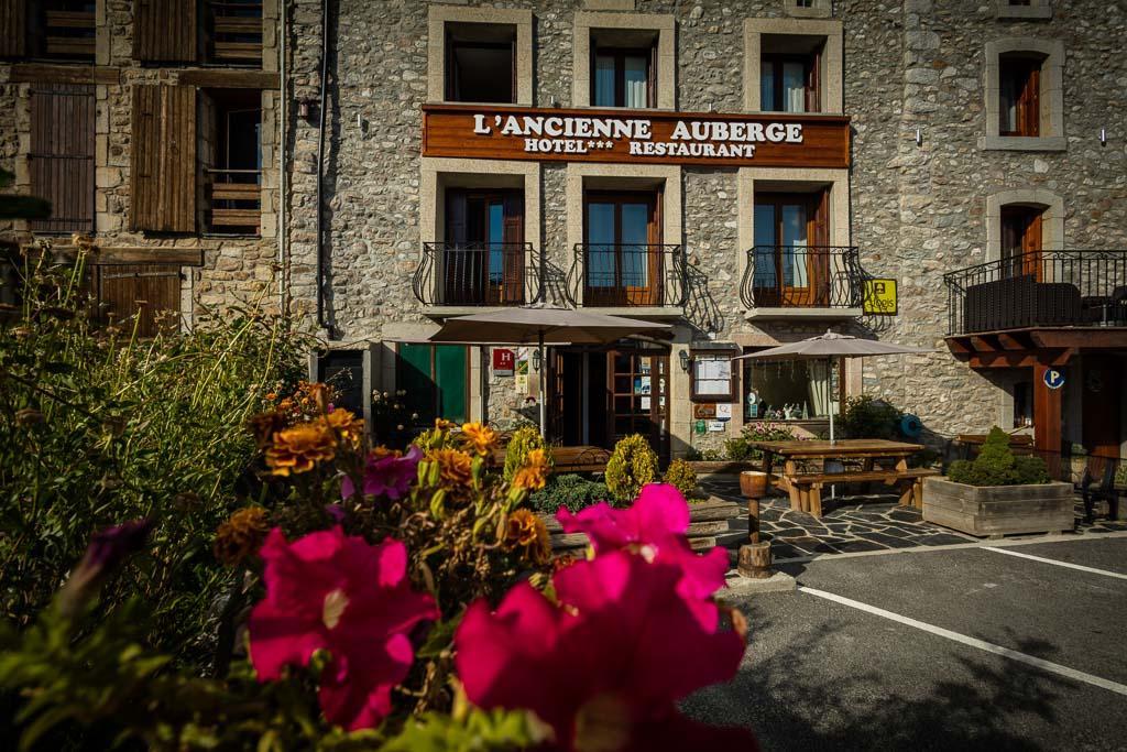 Logis Hotel Restaurant L'Ancienne Auberge Bolquere Exterior photo